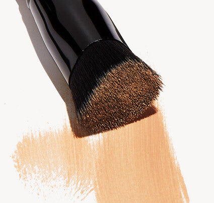 ELF Triangular Buffing Foundation Brush