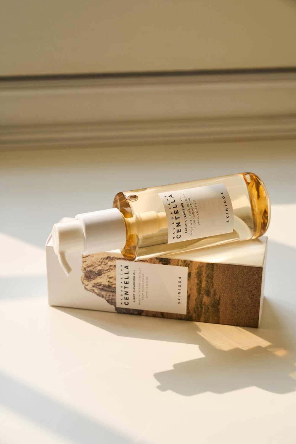 Skin1004 Madagascar Centella Light Cleansing Oil