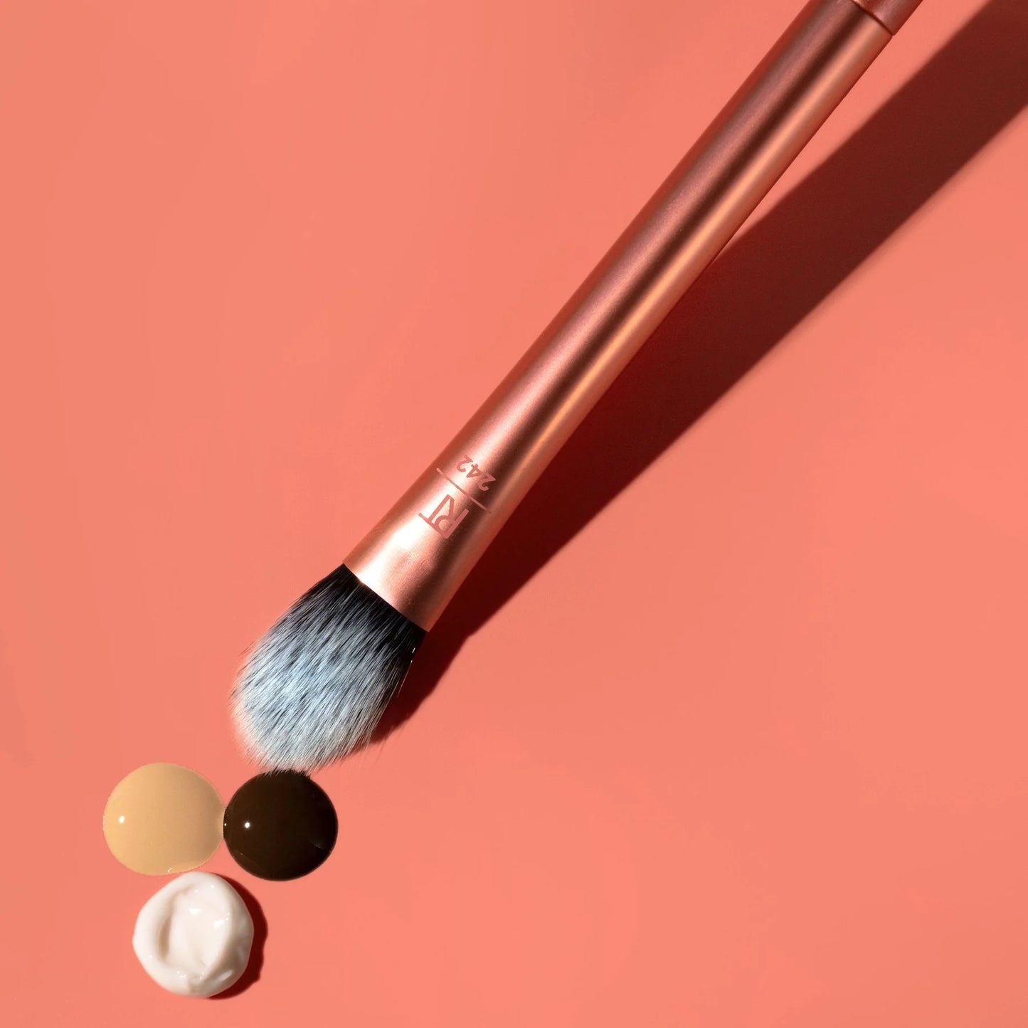 Real Techniques Brightening Concealer Makeup Brush