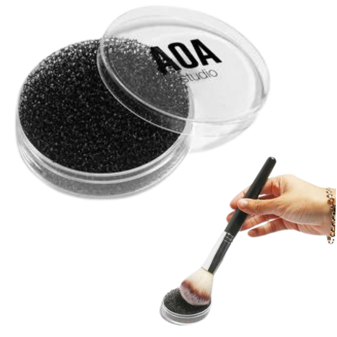 AOA Quick Brush Cleaner